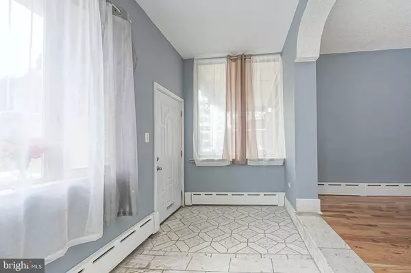 2022 E PACIFIC ST, Philadelphia, PA 19134