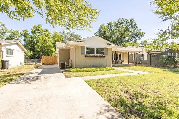 412 W Alta Vista Street, Sherman, TX 75092