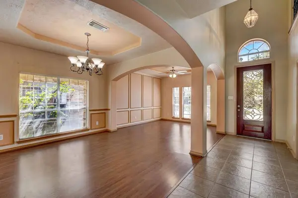 9403 Echo Peaks LN, Humble, TX 77396