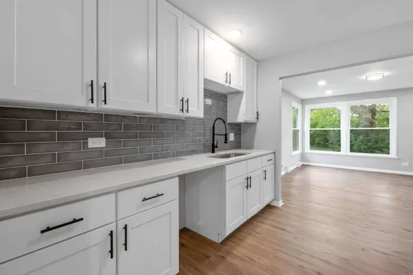 17206 Elm Drive, Hazel Crest, IL 60429