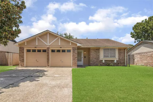 4414 Jamaica LN, Pasadena, TX 77505