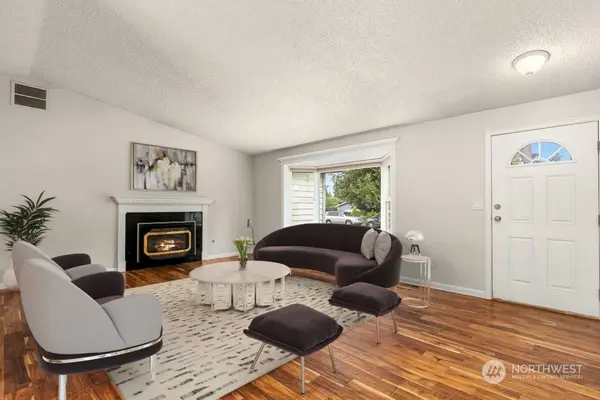 1921 169th PL SE, Bothell, WA 98012