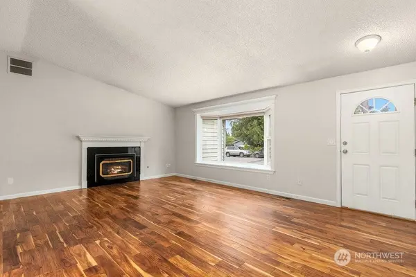 1921 169th PL SE, Bothell, WA 98012