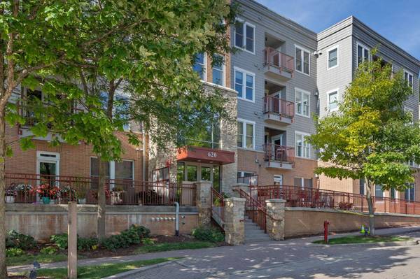 620 Main ST N #415, Stillwater, MN 55082