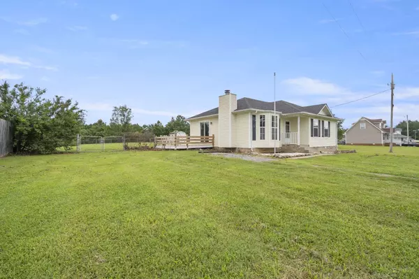 894 Delmont Church Rd, Cadiz, KY 42211