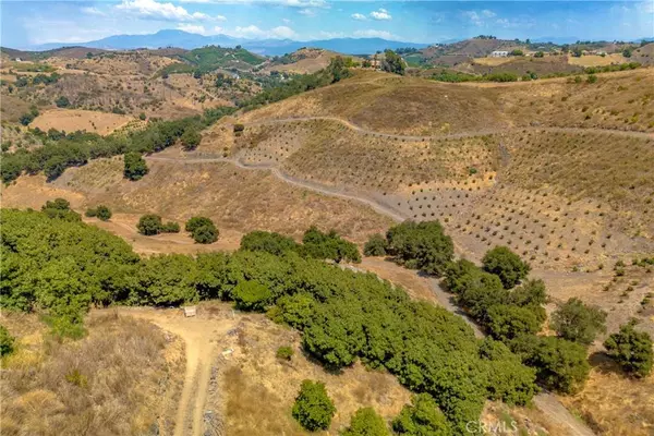 0 La Cruz / Avenida Del Oro, Temecula, CA 92590