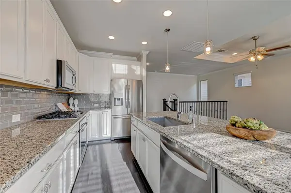 2105 Sequoia Woods DR, Houston, TX 77080