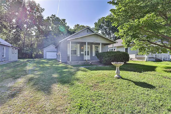 1418 S Appleton AVE, Independence, MO 64052