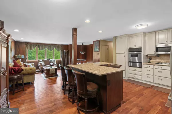 112 WOODLAND AVE, Medford, NJ 08055