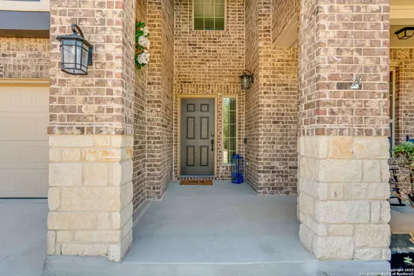 313 SADDLE SPUR, Cibolo, TX 78108-3499