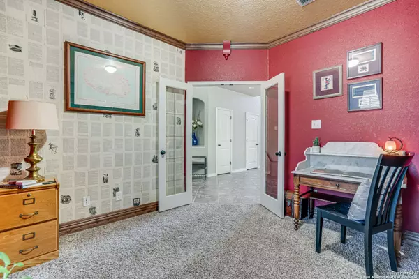 313 SADDLE SPUR, Cibolo, TX 78108-3499