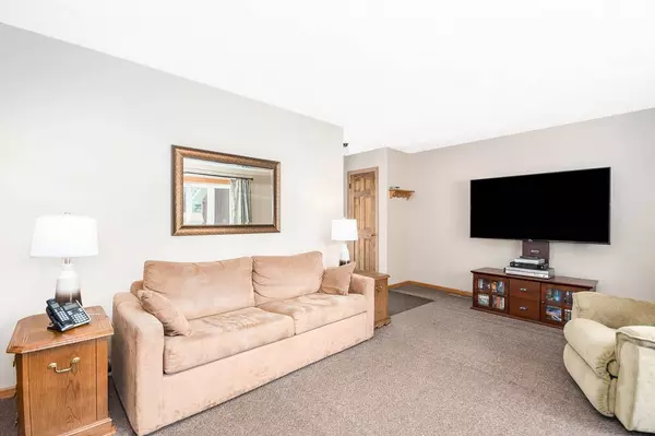 30W140 Bruce Lane, Naperville, IL 60563