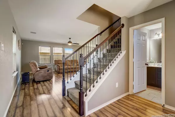 8911 Victoria Lk, San Antonio, TX 78224