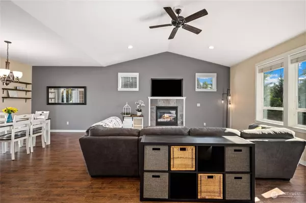 1719 Burlwood WAY, Lynden, WA 98264