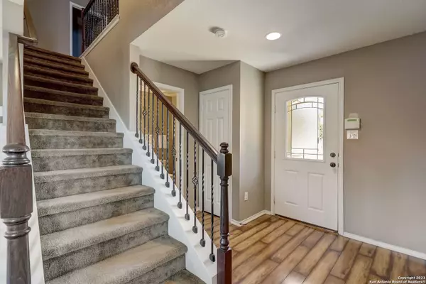 8911 Victoria Lk, San Antonio, TX 78224