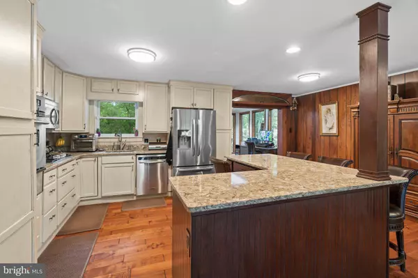 112 WOODLAND AVE, Medford, NJ 08055