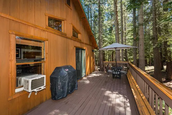 12297 Schussing Way, Truckee, CA 96161