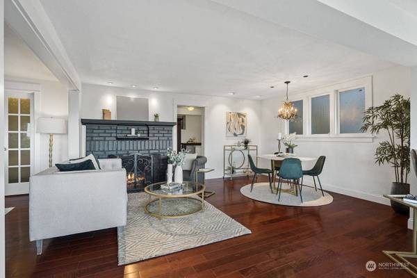 1544 Palm AVE SW #C, Seattle, WA 98116