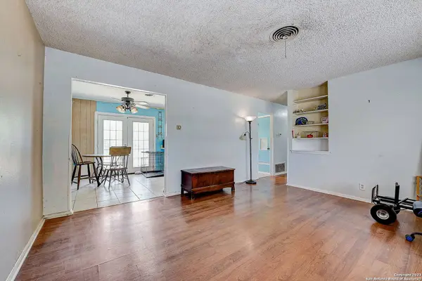 4311 JUDIVAN, San Antonio, TX 78218-3537