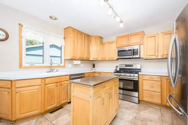 30W140 Bruce Lane, Naperville, IL 60563