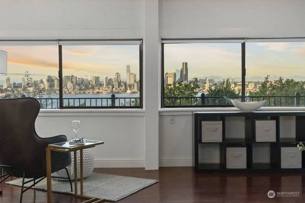 1544 Palm AVE SW #C, Seattle, WA 98116