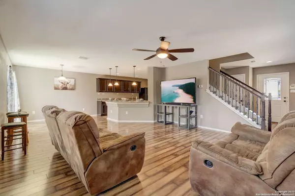 8911 Victoria Lk, San Antonio, TX 78224