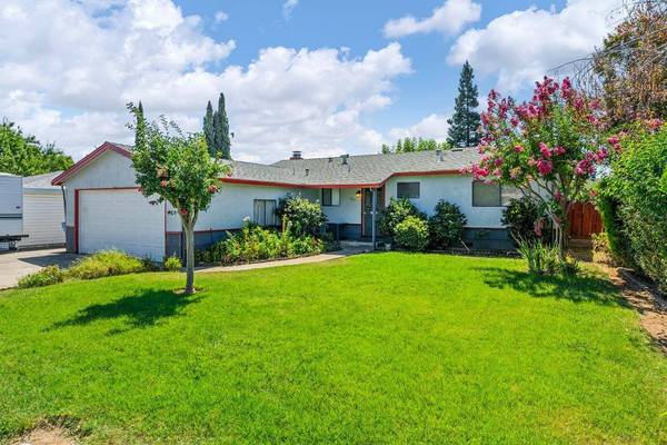 822 Meladee LN, Galt, CA 95632