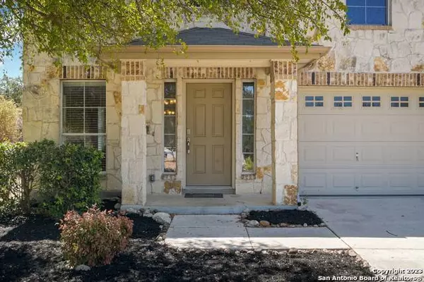 215 REDBIRD CIR, San Antonio, TX 78253-6392