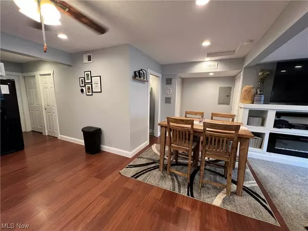 7559 Macedonia RD, Bedford, OH 44146