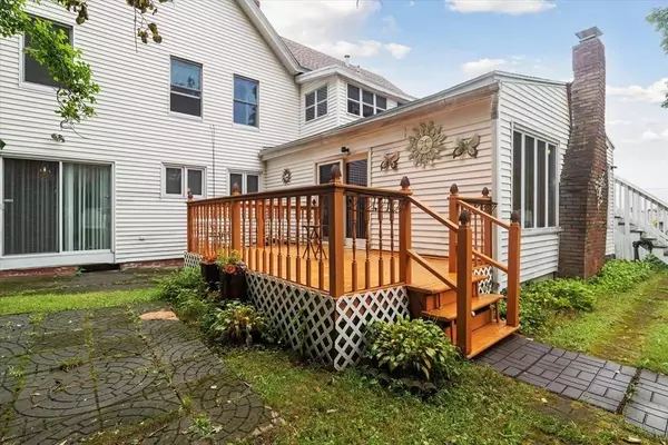 60 Granite St, Fitchburg, MA 01420