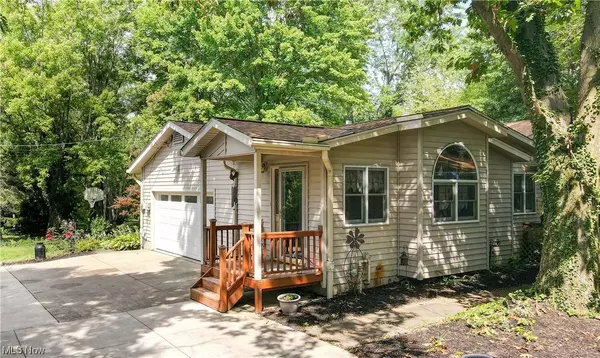 6171 Beach RD, Wadsworth, OH 44281