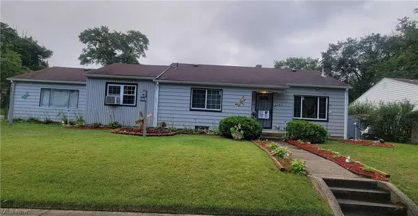 1245 Greenwood AVE, Akron, OH 44320