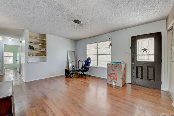 4311 JUDIVAN, San Antonio, TX 78218-3537