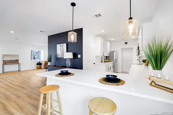 524 CURTISS AVE, Schertz, TX 78154-1915