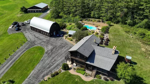 2286 N Lonesome Valley Ln, Bergen, WI 54658