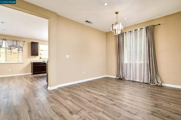 1748 Palacio Dr, Pittsburg, CA 94565