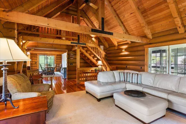 2286 N Lonesome Valley Ln, Bergen, WI 54658