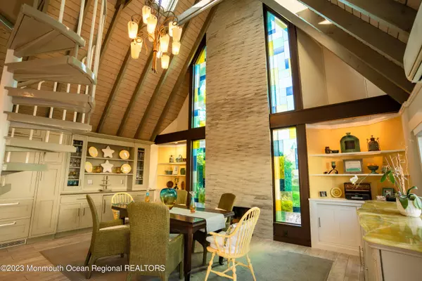 37 Egbert Street, Bay Head, NJ 08742