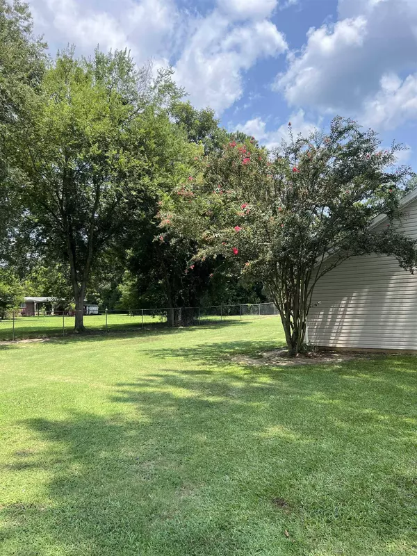 6524 Von Reg DR, Macon, GA 31216