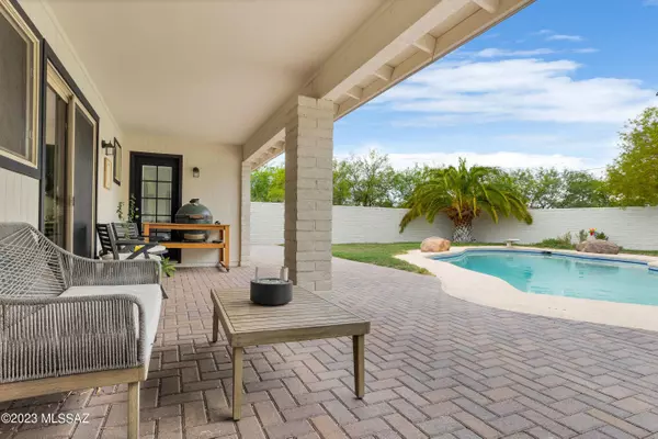 7375 N Wanda Vista Way, Tucson, AZ 85704