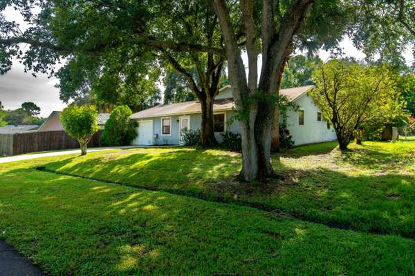 2433 SW Independence RD, Port Saint Lucie, FL 34953