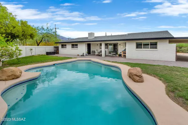 7375 N Wanda Vista Way, Tucson, AZ 85704