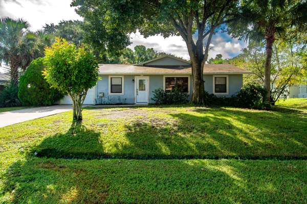 2433 SW Independence RD, Port Saint Lucie, FL 34953