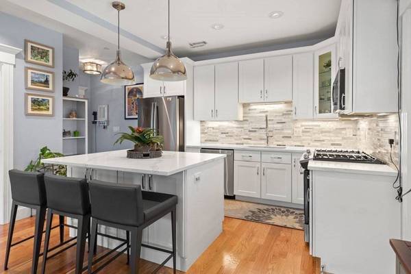 106 Bridge St #3, Salem, MA 01970