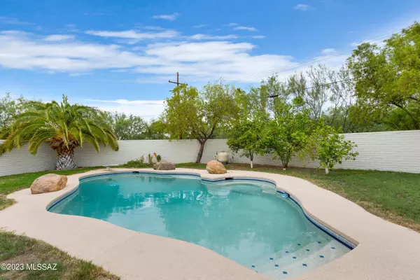 7375 N Wanda Vista Way, Tucson, AZ 85704