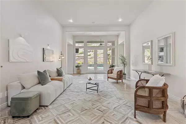 2809 Soaring Peak Avenue, Henderson, NV 89052