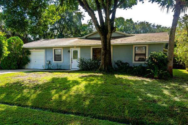 2433 SW Independence RD, Port Saint Lucie, FL 34953