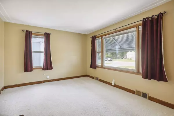 8029 2nd AVE S, Bloomington, MN 55420