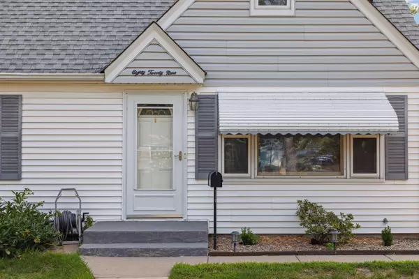 8029 2nd AVE S, Bloomington, MN 55420