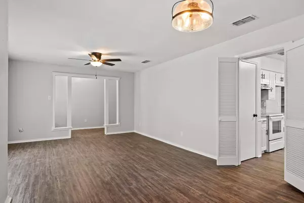 516 Brookwood Drive, Mount Pleasant, TX 75455